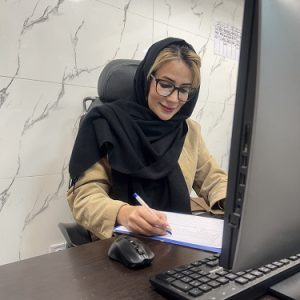 سارا-نظری-scaled